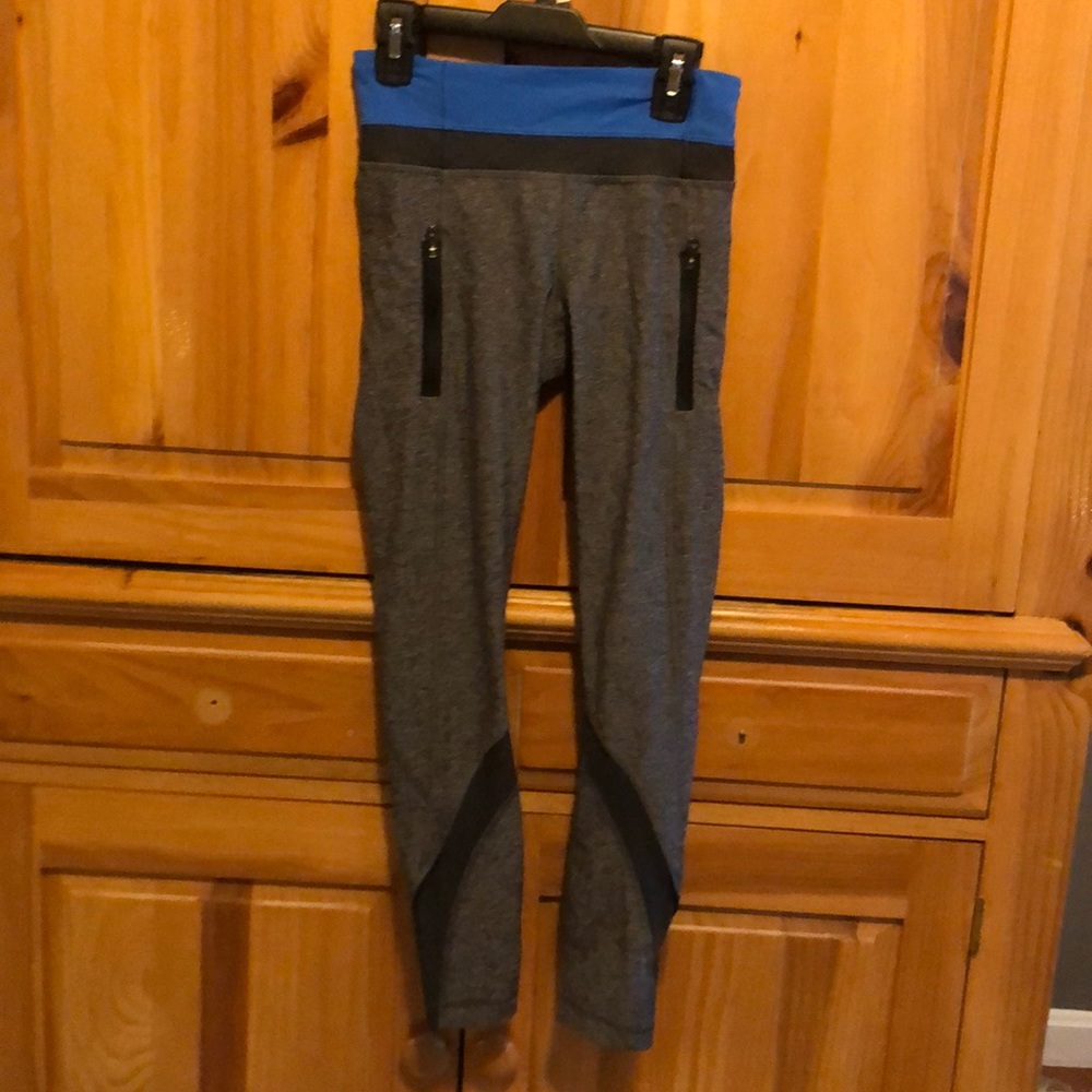 Like new Lulu leggings 🫶🏼